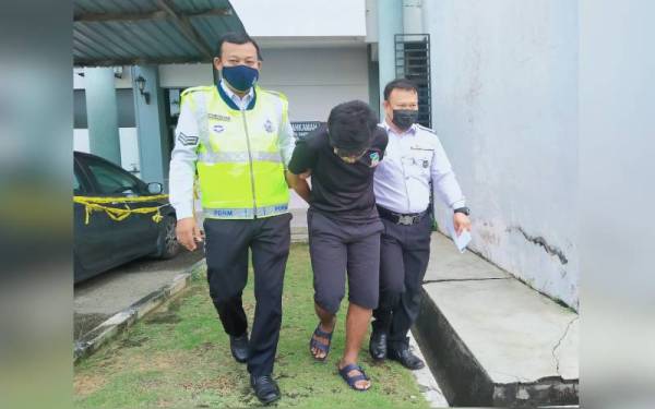 Pemandu lori berusia 28 tahun itu direman selama tiga hari bagi membantu siasatan.