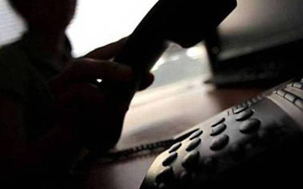 Seorang pesara kerugian RM148,000 selepas menjadi mangsa sindiket penipuan dalam talian Macau Scam yang menyamar sebagai pegawai pendakwa raya. - Gambar hiasan