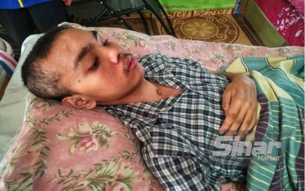 Muhammad Amirul Afiq yang kini terlantar selepas terbabit dalam kemalangan pada Januari tahun lalu.