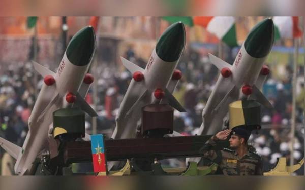 Akash adalah antara sistem peluru berpandu dimiliki India. - Agensi