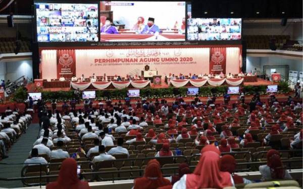 Perhimpunan Agung UMNO disifatkan medan terbaik untuk pimpinan dan ahli parti menyuarakan pandangan mengenai PRU15. - Foto fail Bernama