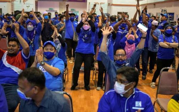 Momentum yang ada di peringkat akar umbi memberi nilai tambah kepada BN untuk kembali memerintah selepas PRU15. - Foto Bernama