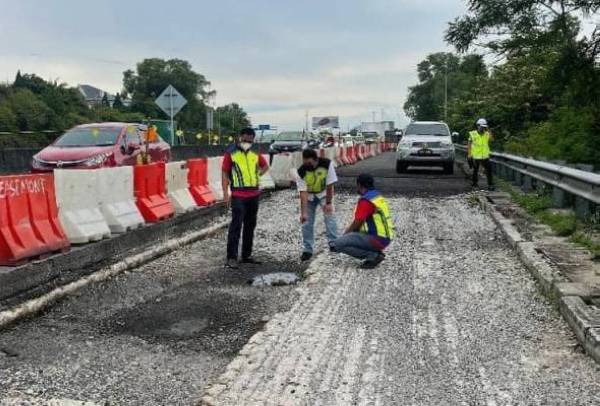 Kerja-kerja pembaikan di laluan Persekutuan FT 239 Jalan Ampang-Jelapang yang dilakukan sejak beberapa bulan lalu dijangka siap pada Sabtu.