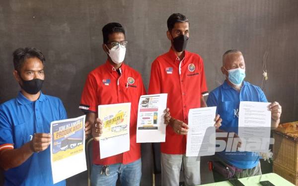 Thiagarajan (dua dari kiri) pada sidang akhbar Sekteriat Gabungan Bas Malaysia di Iskandar Puteri pada Rabu.