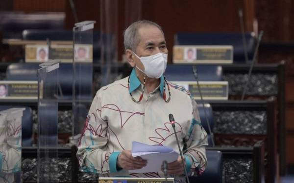 Wan Junaidi ketika hadir pada Mesyuarat Pertama Penggal Kelima, Parlimen Ke-14 di Bangunan Parlimen pada Khamis. - Foto Bernama 