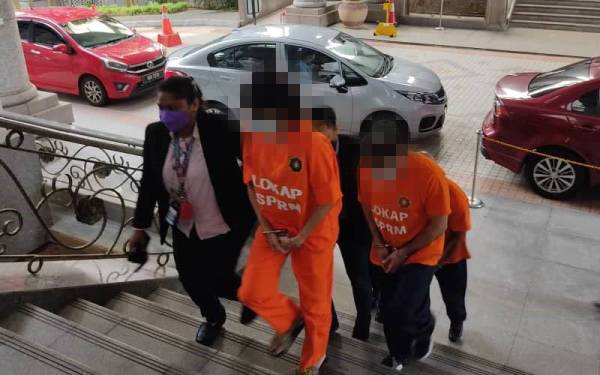 Kesemua suspek dibawa untuk permohonan reman di Mahkamah Majistret, Putrajaya pada Khamis.