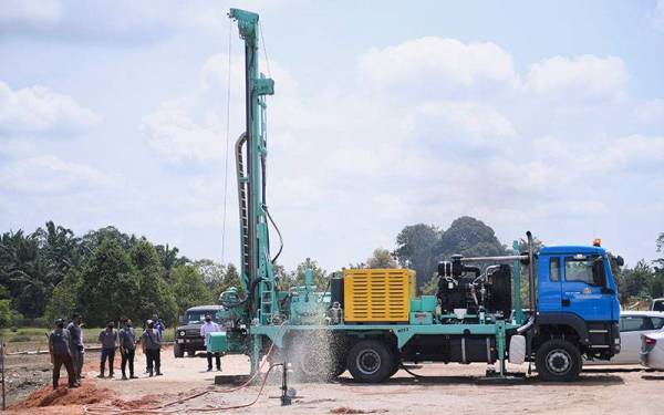Gimik perasmian sempena sambutan Hari Air Sedunia di Taman Awam Bera (Bera Public Park), Kampung Paya Pagar, Teriang hari ini.