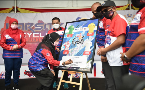 Noraini turut melancarkan Le Tour De IPT 2023.