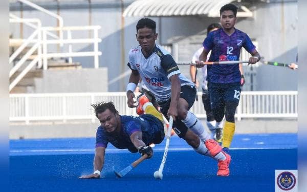 Aksi penyerang berbisa THT, Faizal Saari ketika berdepan UiTM dalam separuh akhir kedua Piala TNB di Stadium Hoki Nasional Bukit Jalil. - Foto Malaysian Hockey Confederation