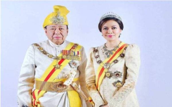 Sultan Selangor, Sultan Sharafuddin Idris Shah dan Tengku Permaisuri Selangor, Tengku Permaisuri Norashikin serta Raja Muda Selangor, Tengku Amir Shah berkenan menzahirkan ucapan Selamat Menyambut Ramadan 1443 Hijrah kepada seluruh umat Islam, khususnya rakyat di Selangor.