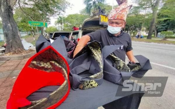 Rosli menjangkakan jualan akan meningkat pada minggu kedua Ramadan.