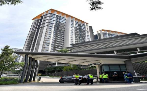 Sebuah unit kondominium di Wangsa Maju yang merupakan tempat tinggal mangsa yang didakwa mengabai dan menganiaya seorang remaja perempuan Sindrom Down yang dikenali sebagai Bella dalam perbicaraan kes pengasas Rumah Bonda, pada Rabu. Foto Bernama