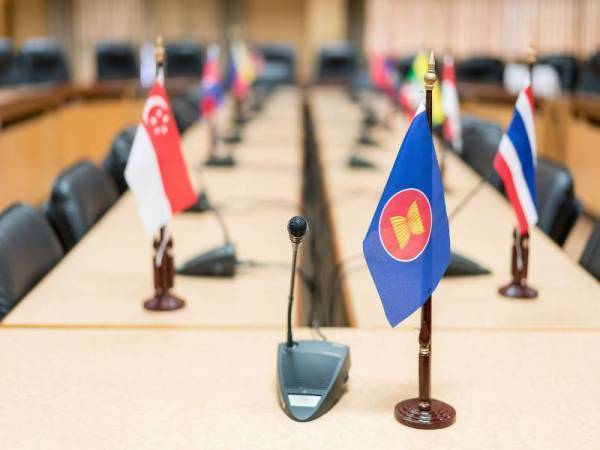 Penguatkuasaan perjanjian RCEP meningkatkan lagi hubungan perdagangan China-ASEAN. - Gambar hiasan