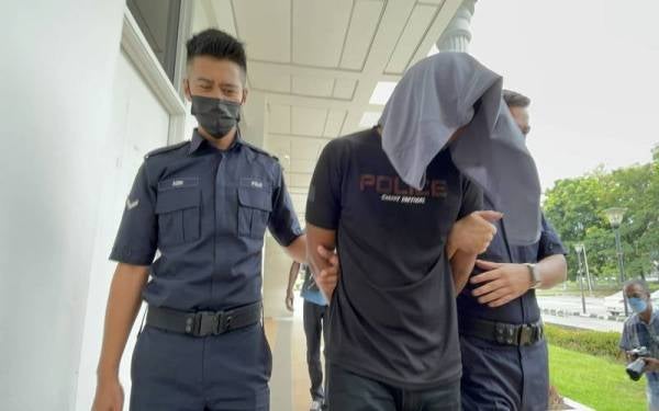 Abdul Jamal dihadapkan ke Mahkamah Majistret pada Jumaat atas tuduhan membunuh kekasihnya awal bulan ini.