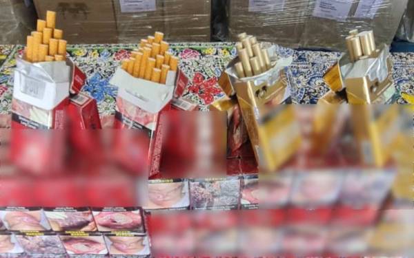 Rokok-rokok seludup yang dirampas oleh Jabatan Kastam Diraja Malaysia (JKDM) Kelantan bermula Mac sehingga Khamis lalu. - Foto Ihsan Kastam