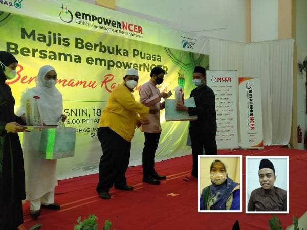 Mohamad Haris (dua dari kanan) menyampaikan sumbangan Bakul Raya Ceria Aidilfitri kepada anak yatim.
(Gambar keci dari kiril: Shamsinar, Muhammad Husaini)