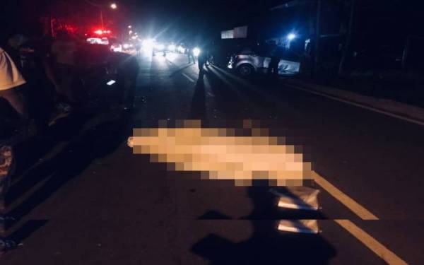 Penunggang motosikal maut di tempat kejadian akibat kecederaan parah di kepala. - Foto PDRM
