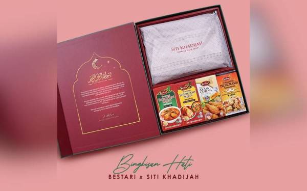 Pek eksklusif Bingkisan Hati Bestari x Siti Khadijah.