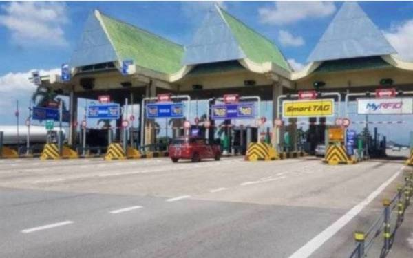 PLUS akan menugaskan 1,500 pembantu khidmat pelanggan di plaza dan lorong tol di lebuh raya berkenaan sepanjang cuti perayaan Aidilfitri. - Gambar hiasan 