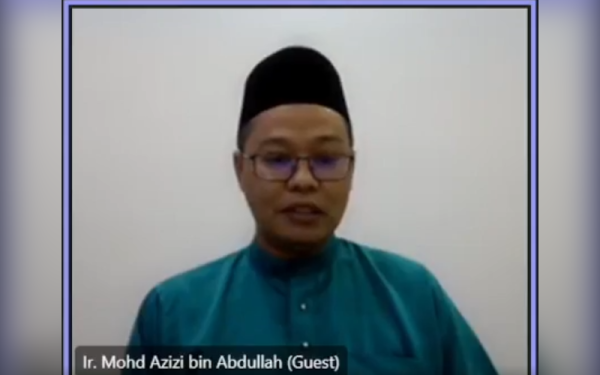 Mohd Azizi sebagai panelis dalam sebuah program webinar khas bertajuk ‘Air Raya: Memastikan Kelestarian Bekalan’ secara dalam talian pada Rabu.