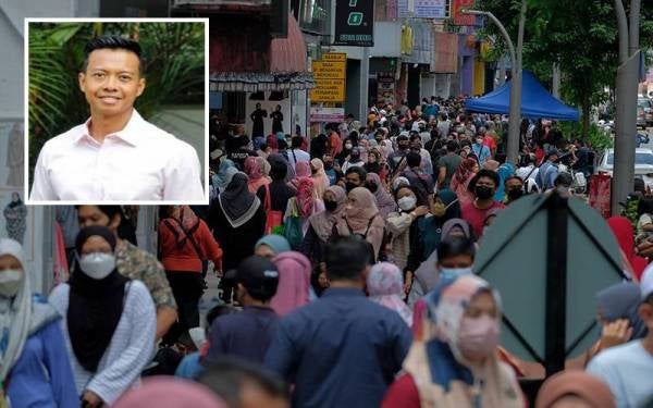 Situasi yang dirindui sebahagian besar warga kota kini kembali meriah selaras dengan negara memasuki fasa endemik. Foto Bernama. (Gambar kecil ) Marzuki Isahak