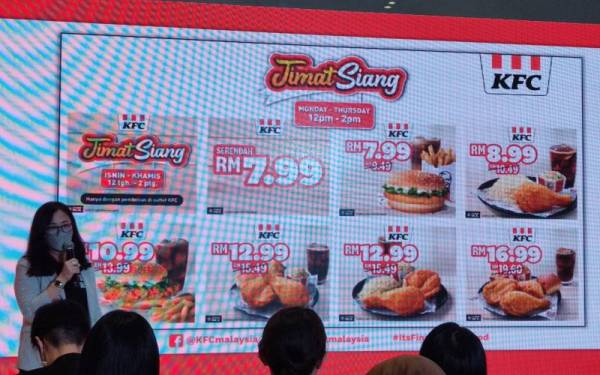 May Ling ketika menerangkan promosi Jimat Siang ketika acara 'It's Finger Lickin' Good' di KFC Pavilion KL, di sini pada Selasa.