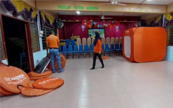 Sebuah PPS dibuka di SK Tawar, Baling bagi menempatkan mangsa banjir.