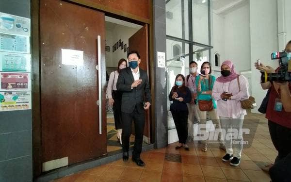 Paul Yong turut hadir di Mahkamah Tinggi Ipoh, di sini pada Selasa.