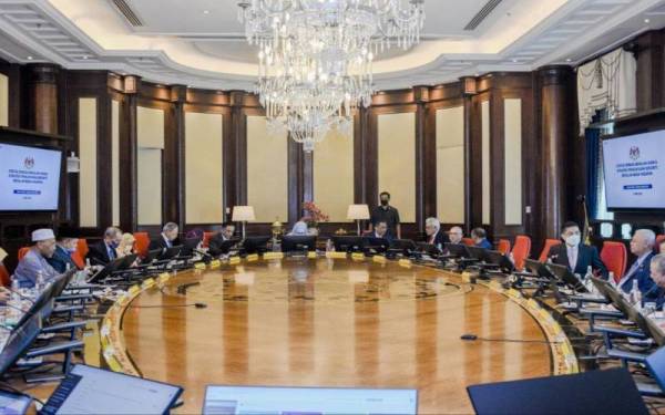 Mesyuarat kabinet pada Isnin bersetuju agar lesen import (AP) gandum dibatalkan.