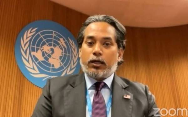 Khairy pada sidang media melalui aplikasi Zoom pada Khamis.