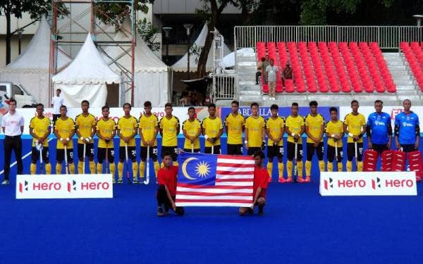 Para pemain Speedy Tigers ketika menggalas cabaran negara pada saingan Piala Asia 2022 di Stadium Hoki Gelora Bung Karno, Jakarta, Indonesia. Foto Bernama