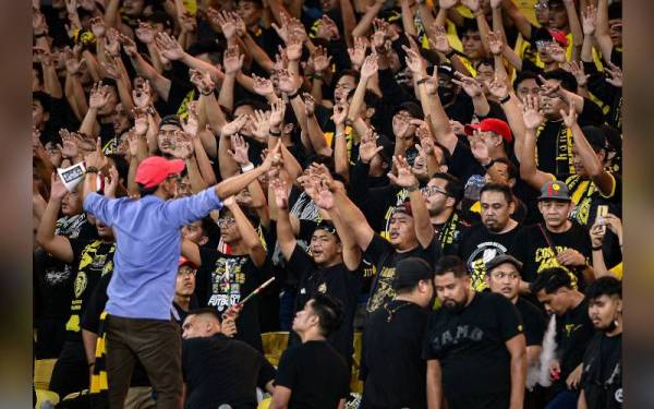 Penyokong Harimau Malaya dijangka akan membanjiri Stadium Nasional Bukit Jalil pada aksi pertama kumpulan E kelayakan Piala Asia 2023 menentang Turkmenistan pada Rabu . - Foto Bernama