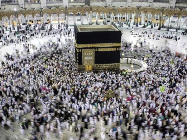 Bumi Makkah akan mula dikunjungi jemaah haji Malaysia secara berperingkat bermula 8 malam, waktu Arab Saudi, esok. - Gambar hiasan