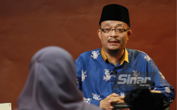 Mohd Kazim sewaktu Wawancara Eksklusif bersama Sinar Harian yang berlangsung di Kompleks Kumpulan Karangkraf. - Foto ROSLI TALIB