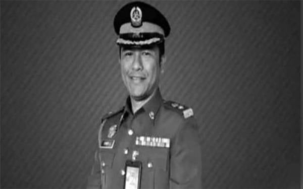 Cuthbert John Martin, 47, dilaporkan rebah secara tiba-tiba di pejabatnya di Ayer Keroh sebelum disahkan meninggal dunia di hospital.