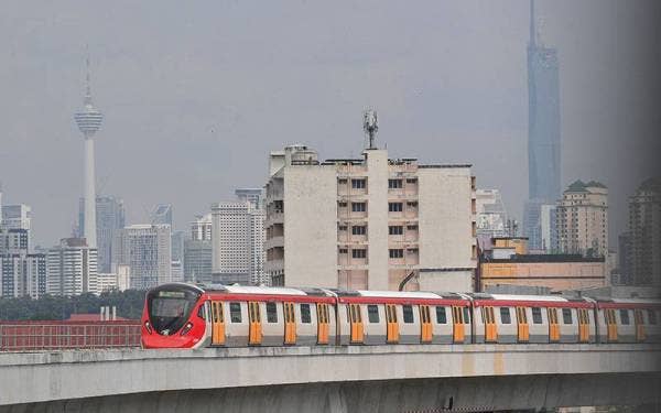 Mass Rapid Transit (MRT) laluan Putrajaya fasa satu sedia untuk beroperasi dari Kwasa Damansara ke Kampung Batu yang akan dibuka kepada orang ramai mulai jam 3 petang pada hari ini. - Foto Bernama