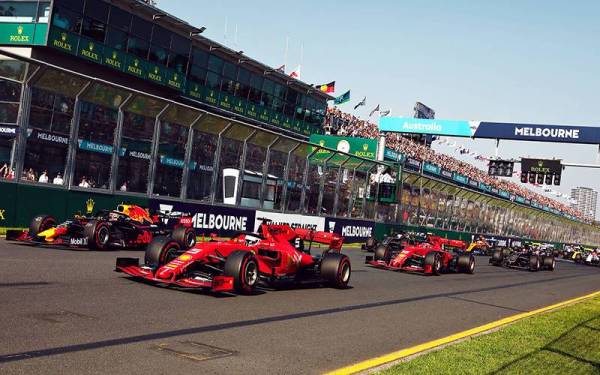 Grand Prix Australia Formula 1 pada Khamis mengesahkan ibu negeri Victoria, Melbourne, akan terus menjadi tuan rumah acara itu sehingga sekurang-kurangnya 2035. Foto F1
