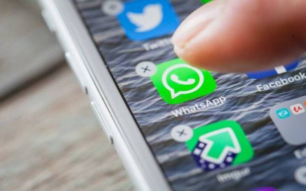 Wanita berusia 35 tahun telah terima pesanan dari aplikasi Whatsapp daripada seorang lelaki tidak dikenali pada 14 Februari lalu. - Foto hiasan 123RF
