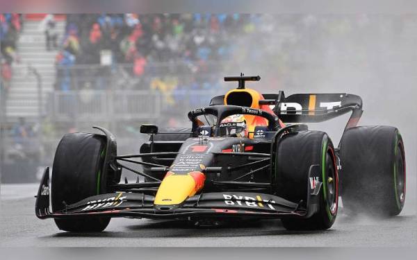 Verstappen mahu kukuhkan kedudukan dirinya serta pasukan dengan memenangi GP Kanda pada Isnin. - Foto AP