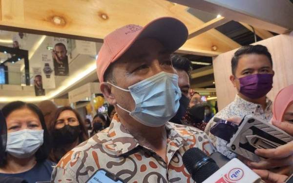 Hajiji ketika ditemui pemberita selepas merasmikan Pesta Koko Sabah 2022, di Kota Kinabalu.