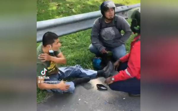 Mangsa patah kaki kanan selepas tidak sempat mengelak babi melintas.