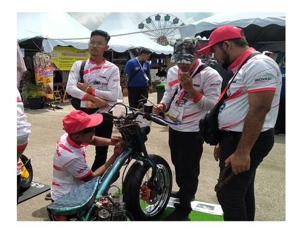Pameran dan hasil tangan pelatih TVET sempena ekspo yang berlangsung selama tiga hari.