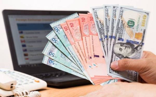 Mata wang tempatan menyusut kepada 4.3995/4020 berbanding dolar AS daripada 4.3960/3975 sewaktu ditutup pada Selasa. - Foto 123rf