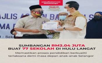 Info grafik sumbangan yang diperuntukan kerajaan Selangor di 77 sekolah di daerah Hulu Langat.
