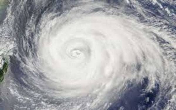 Chaba membadai kawasan pantai Bandaraya Maoming di wilayah Guangdong, pada Sabtu. - Gambar hiasan