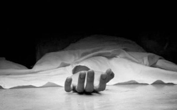 Seorang lelaki ditemukan mati di hadapan rumahnya di Kampung Kuala Semerak pada Khamis. (Gambar hiasan)