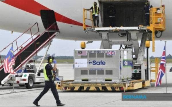 IATA menjelaskan kelonggaran sekatan berkaitan Omicron telah membantu meredakan kekangan dalam rantaian bekalan dan menyumbang kepada peningkatan prestasi pasaran kargo udara global