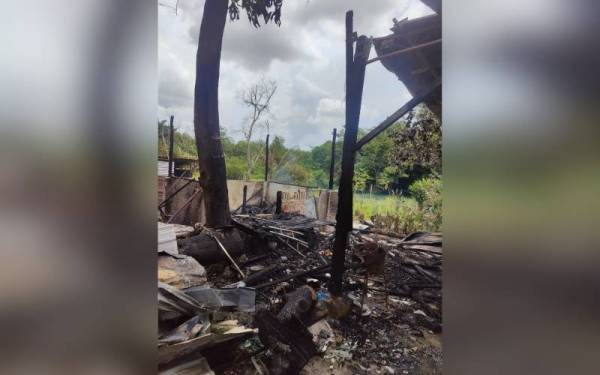 Seorang lelaki ditahan kerana melakukan khianat dengan membakar pondok kecil di belakang kedai makan di Taman Seri Astana, Sungai Petani, dekat sini, pada Isnin.