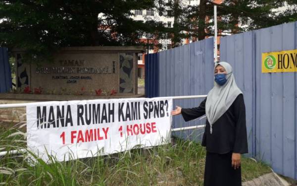 Hasnah mengharapkan pangsapuri Taman Molek Perdana, Plentong, Johor Bahru, yang masih terbengkalai disiapkan segera kerana sudah menunggu terlalu lama untuk mendudukinya