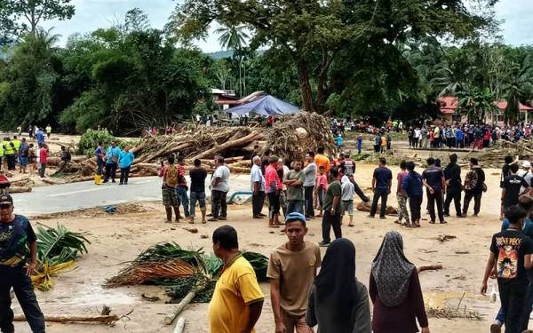 Kepala air pada 4 Julai lalu menyebabkan 42 kampung terjejas di Gunung Inas.